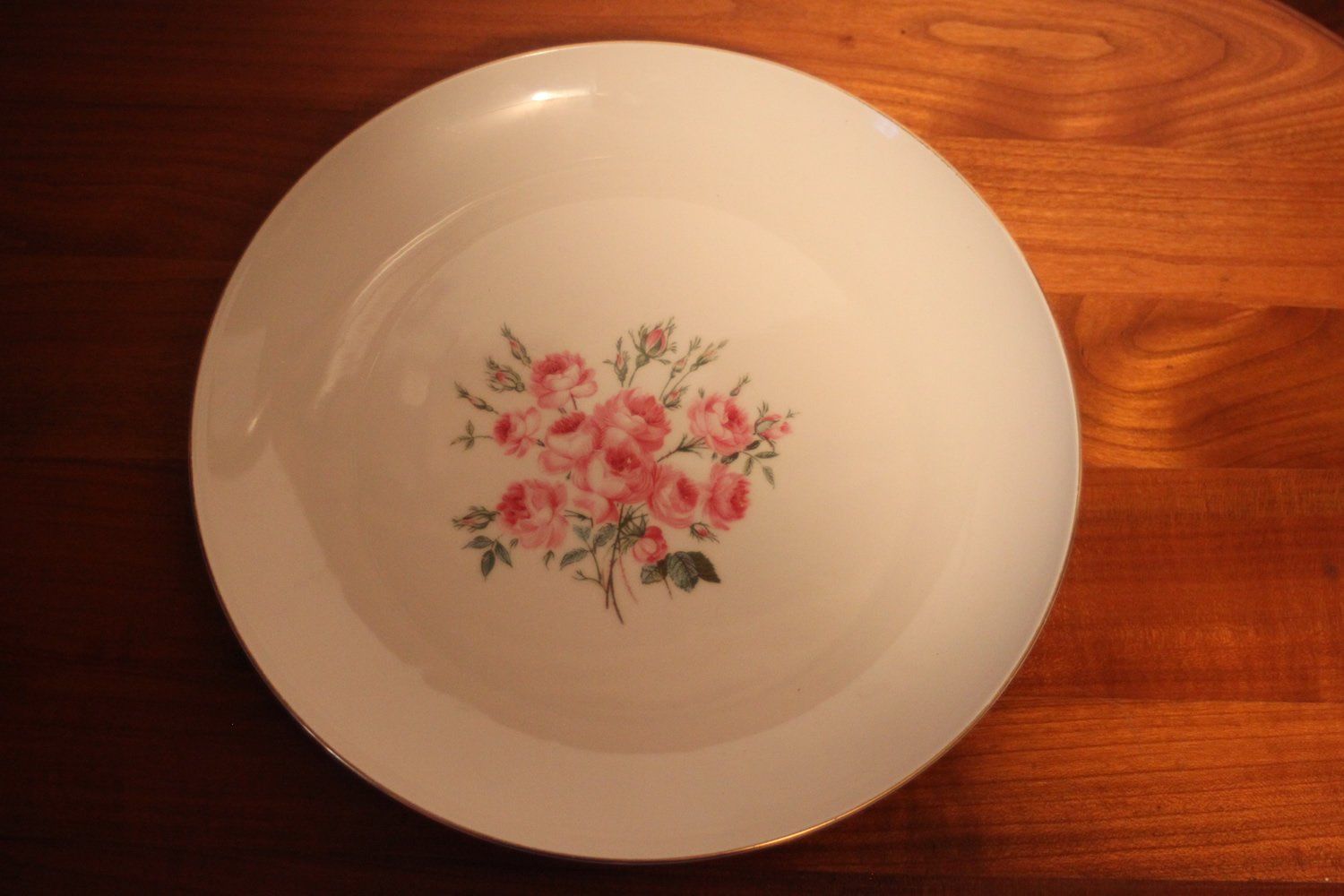 Piatti di portata: Runde Platte mit Rosen – Usato da Sumiswald venduto da Lottie22