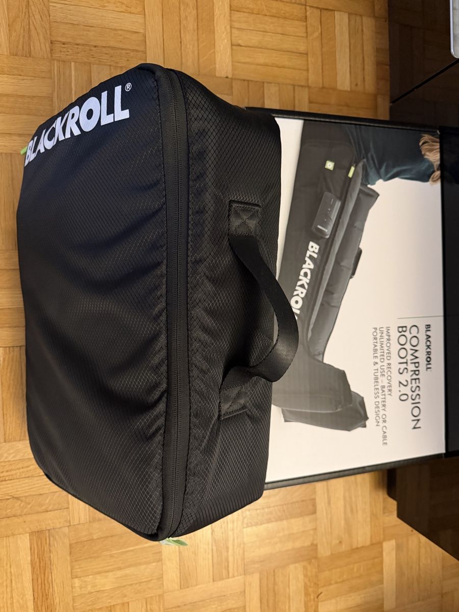 Blackroll Dispositivi per massaggi: BLACKROLL COMPRESSION BOOTS 2.0 Gr. M – Usato da Basel venduto da yfish99 2