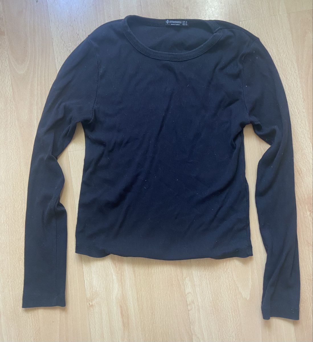 Maglioni & Felpe: Schwarzes Langarmshirt  Gr. M – Usato da Bern venduto da sam_vln5