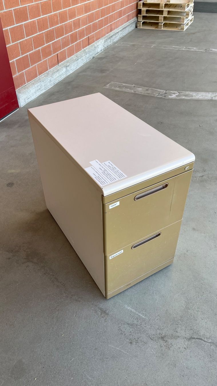 Commodes: Metall Korpus – D'occasion à Böckten par ja_mi_e