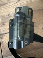 Holster für Waffe Glock17 mit Licht / Rechts
