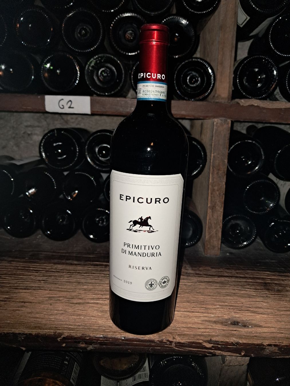 Vino: Epicuro Primitivo di Manduria Riserva DOP 2019 – Nuovo e nell'imballaggio originale da Le locle venduto da juliensaran