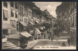 Thun, belebte Strassenpartie in der Haup