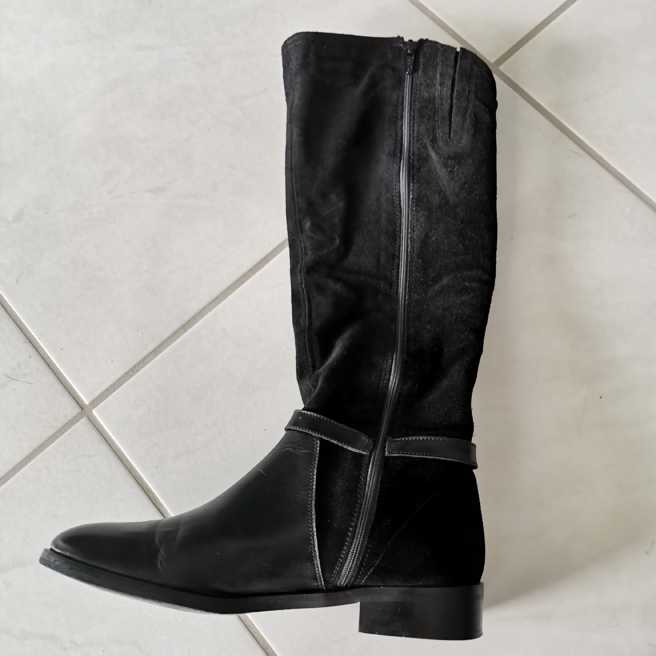 Scarpe da donna: Stiefel hoch gr. 39 Echt Leder – Usato da Bronschhofen venduto da Katrusja 3