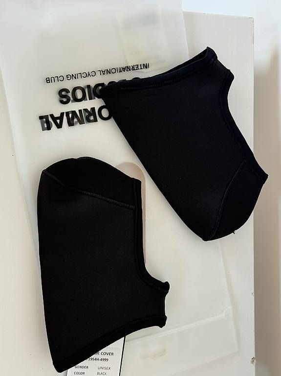 Cover & Protezioni schermo: Pas Normal Studios Toe Cover NEU – Nuovo e nell'imballaggio originale da Zürich venduto da ljjud 1