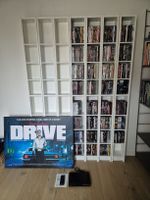 Grosse DVD Sammlung inkl. DVD Player, Regale und 1 KinoBild.