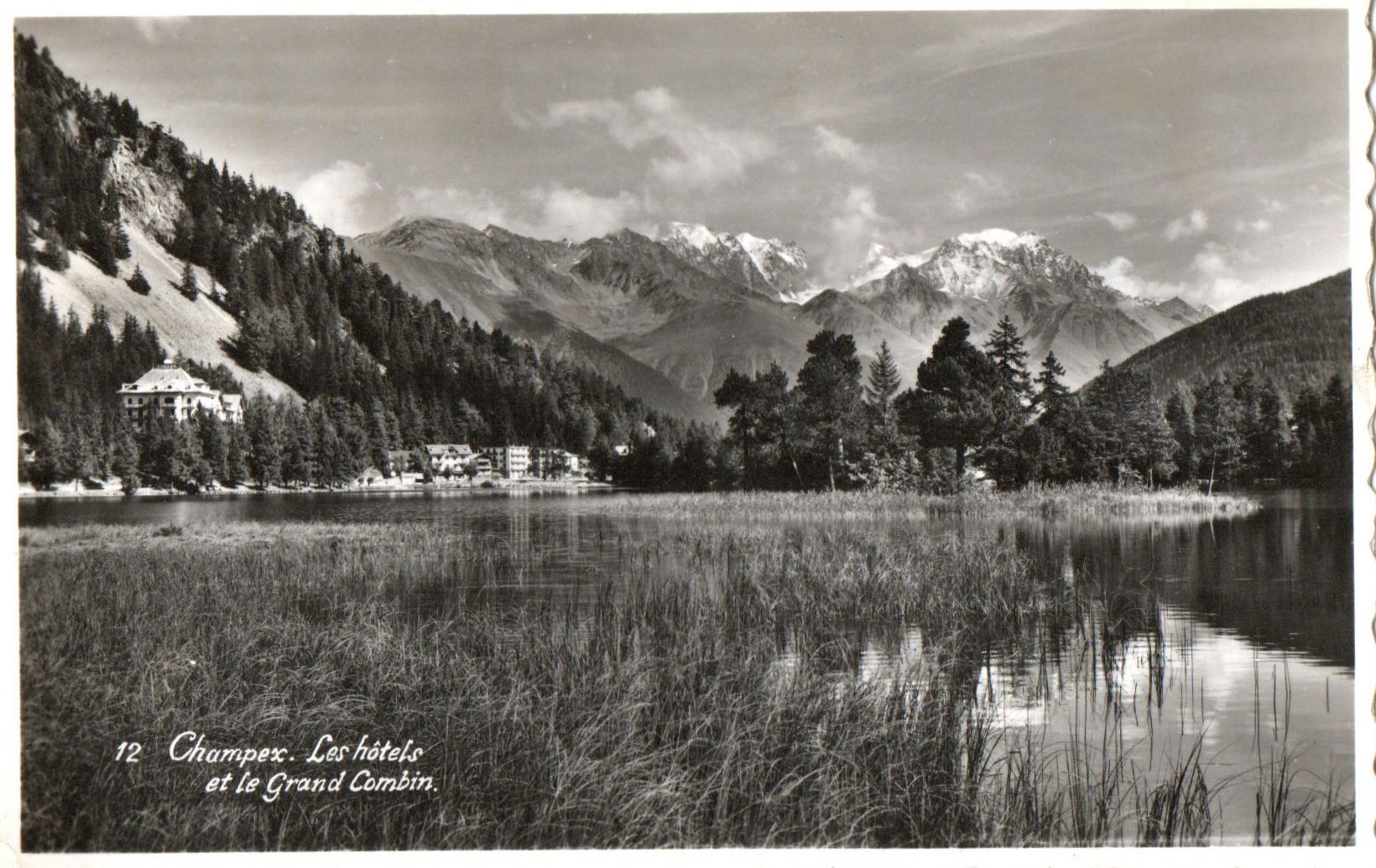 Cartoline postali: Champex - Les hôtels et le Grand Combin – Usato da Melano venduto da pisonsdro
