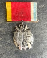 Très rare insigne Arquebuse et Navigation. En argent