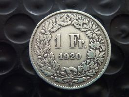 1 Fr.  1920 mit Patina  -  ungereinigt  -