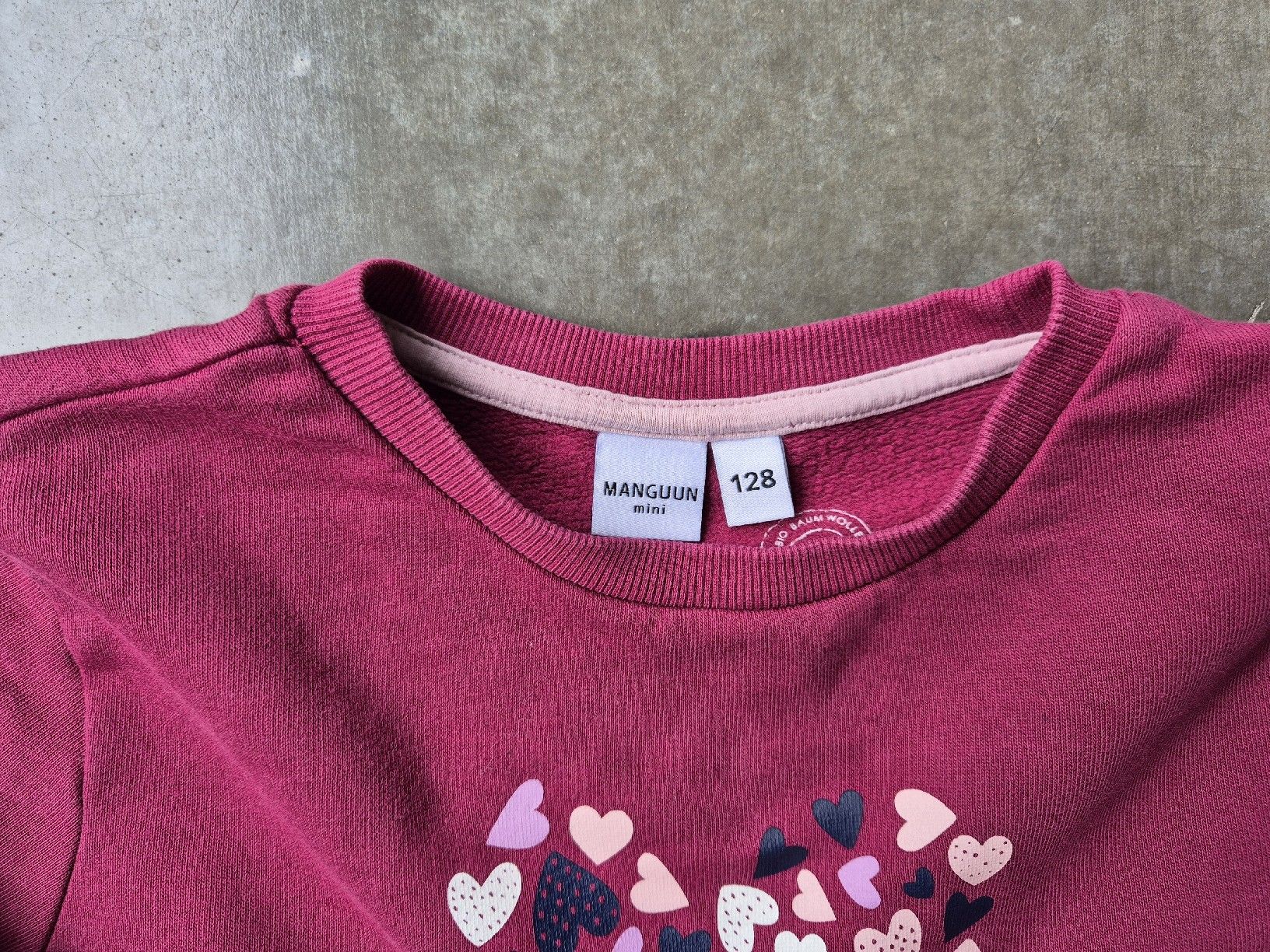 Pulls et sweat-shirts: Pullover von MANGUUN Gr. 128 – D'occasion à Jona par Mimimi87 1