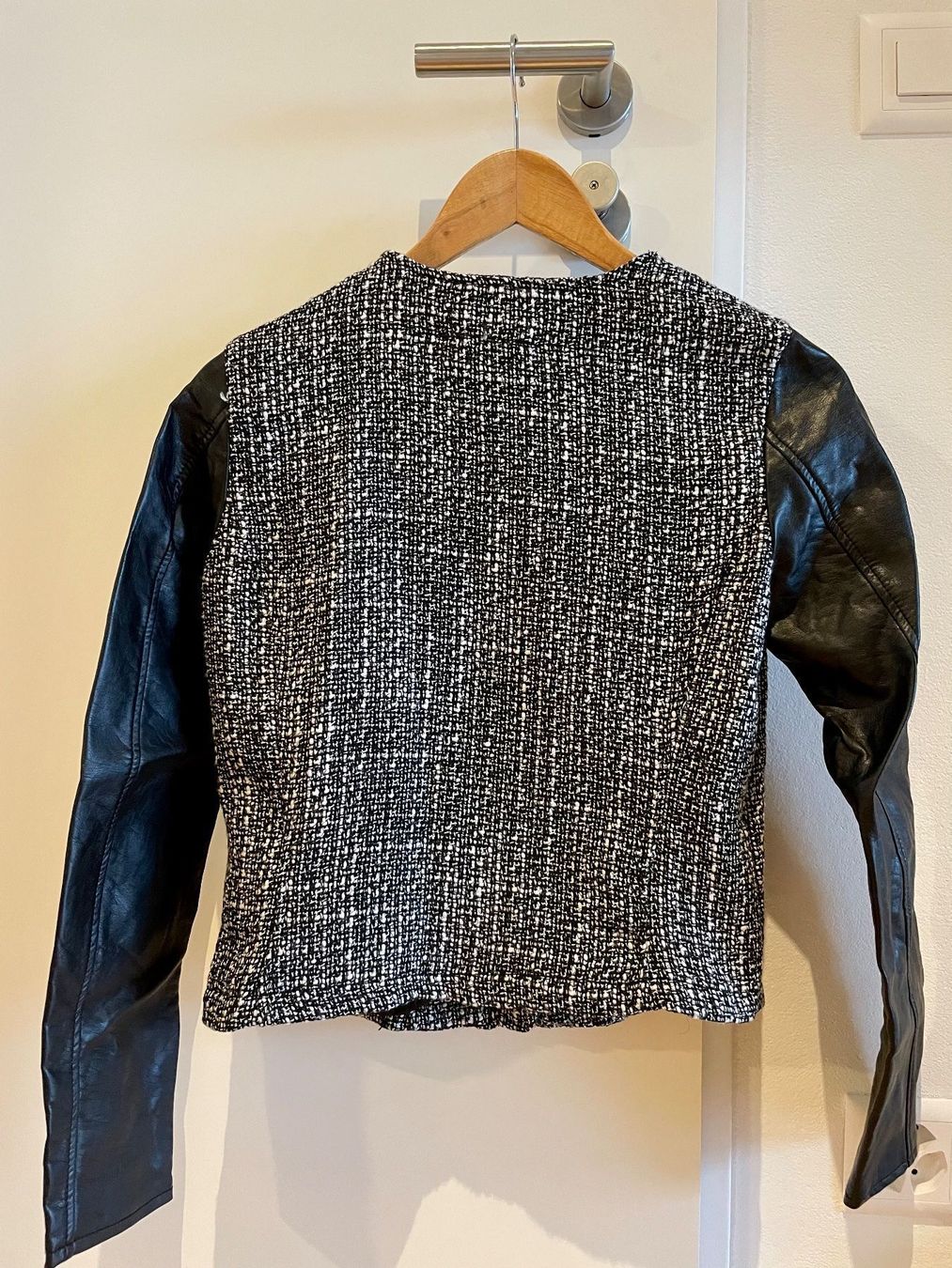 H&M Jacken: H&M Blazer/Übergangsjacke (34) – Gebraucht aus Triesen von antonellaaa_ 3