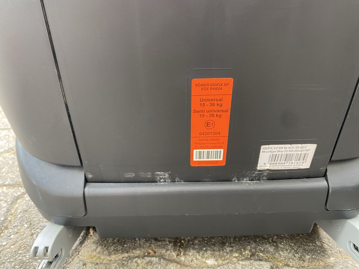 Britax Römer Seggiolini per auto: Kinderautositz Römer Kidfix – Usato da Hirzel venduto da Kuba14 4
