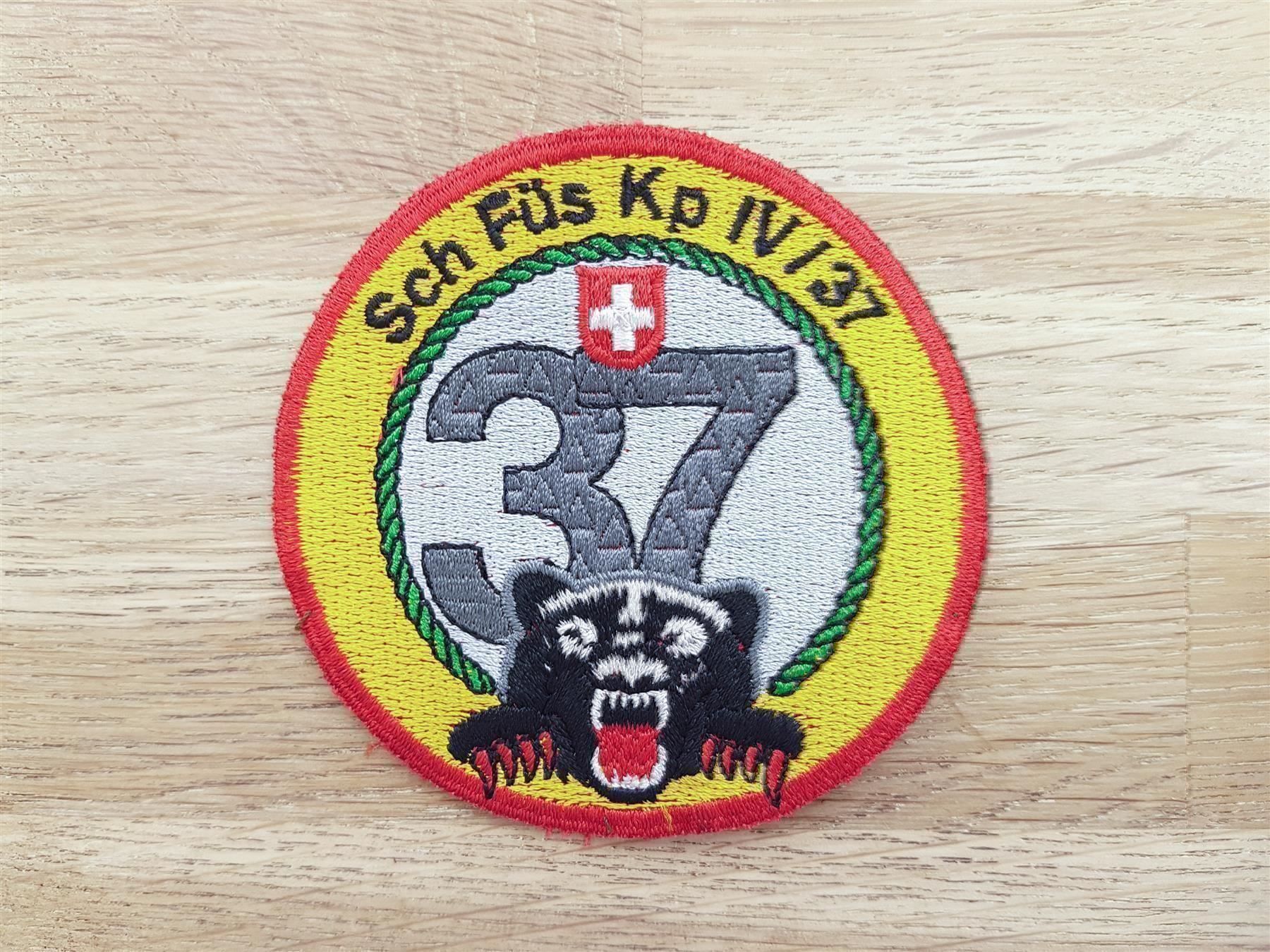 Placchette & Badge: Badge Sch Füs Kp IV/37 – Usato da Erlinsbach venduto da S700