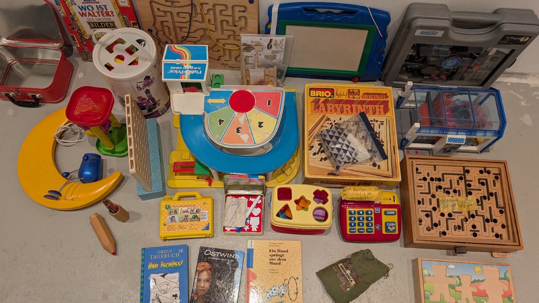 Giocattoli: Diverse Spielsachen / Spielzeug  / EINZELKAUF MÖGLICH – Usato da Volketswil venduto da mar_c5pv 5