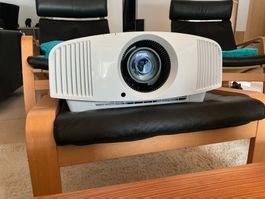 Projecteur vidéo SONY VPL-VW270ES 4K