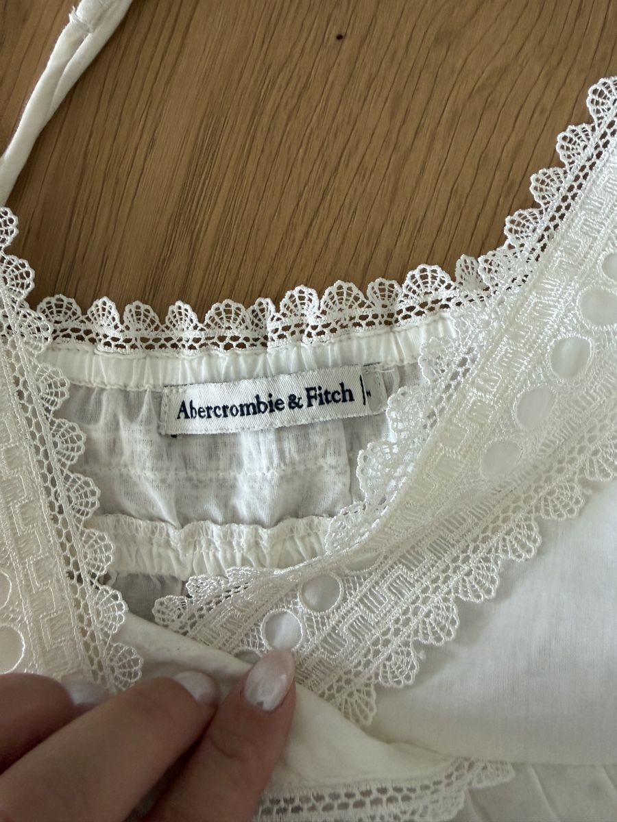 Abercrombie Tops: Top Abercrombie  – Neu (gemäss Beschreibung) aus Tegna von Valentinaleoni33 1