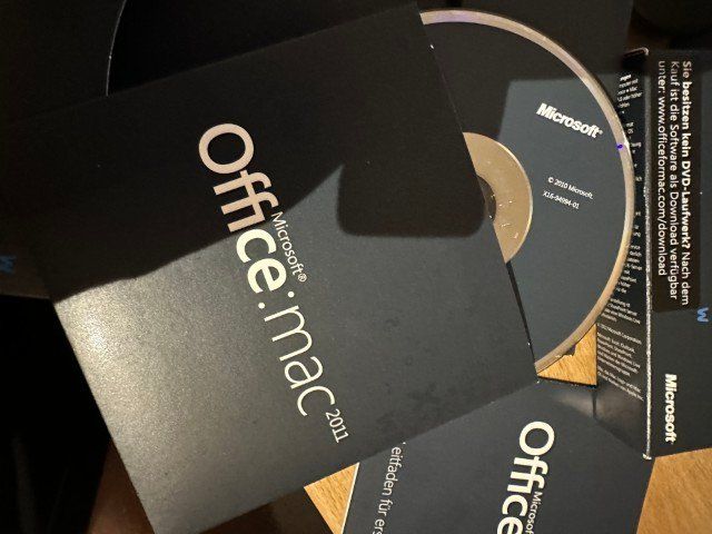 Microsoft Applications: Microsoft Office Mac 2011 CD mit Lizenz – D'occasion à Brunnen par 23068 1