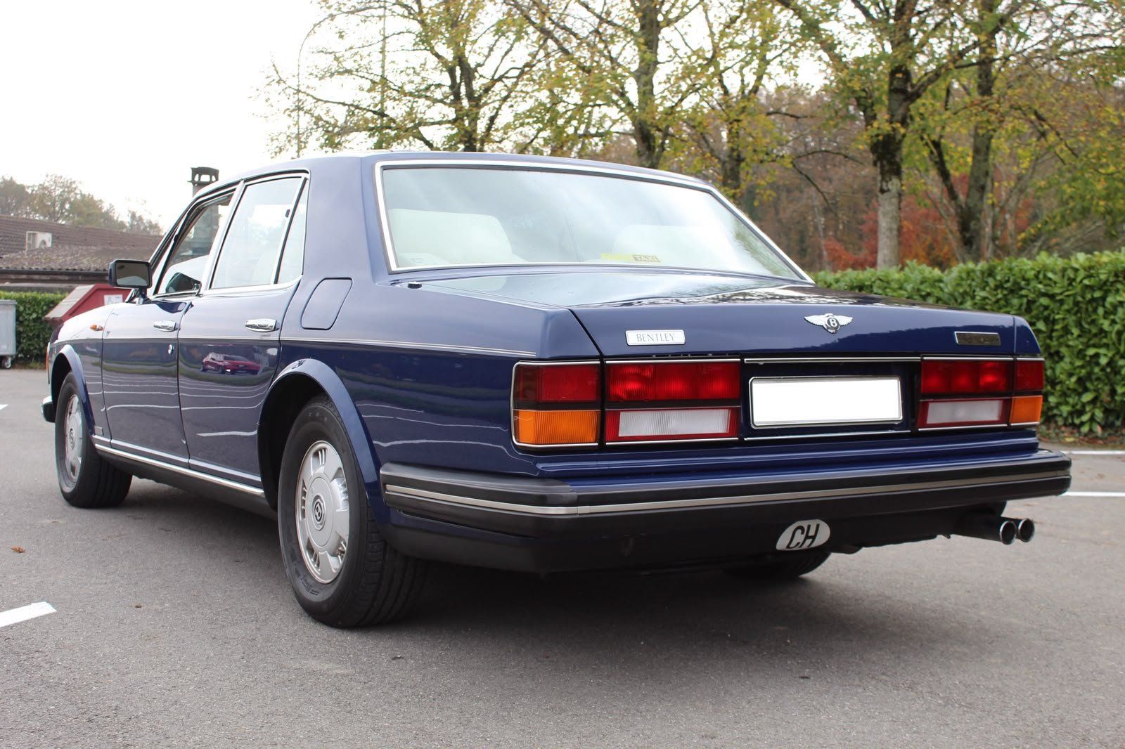 Bentley Autos: Bentley Brooklands – Gebraucht aus Satigny von tin_9y9v 1