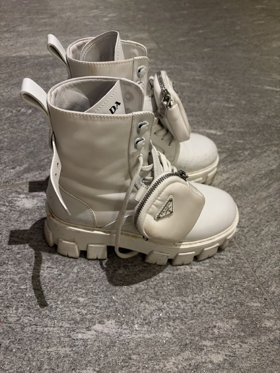 Prada Chaussures femmes: Stivali Prada - 38  – D'occasion à Davesco-Soragno par Chichijango 1