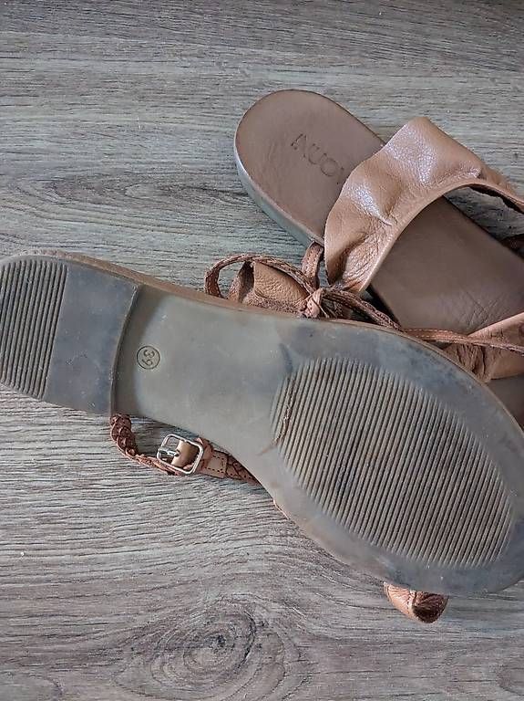 Scarpe da donna: Sommerschuhe Grösse 39 – Usato da St. Gallen venduto da tj19 2