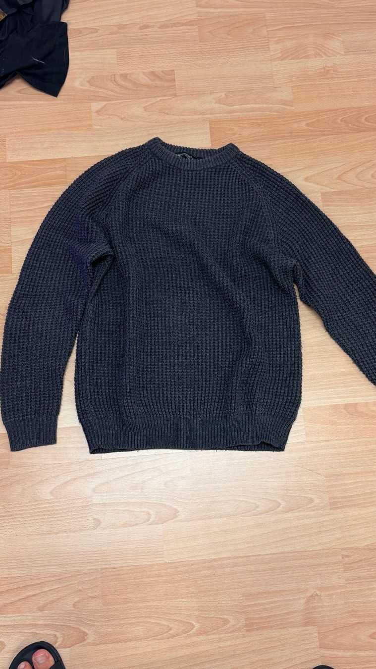 Maglioni & Felpe: Warmer Winter Pulli Gr S - Top Zustand, super warm – Usato da Ostermundigen venduto da Vangiolillo