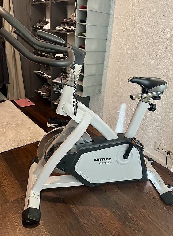 Vélos d'appartement: Heimtrainer Kettler – D'occasion à Bülach par NoIdea01 1