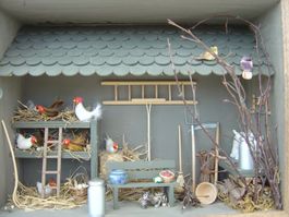 Bauernhof/Hühnerstall mit vielen Miniaturen