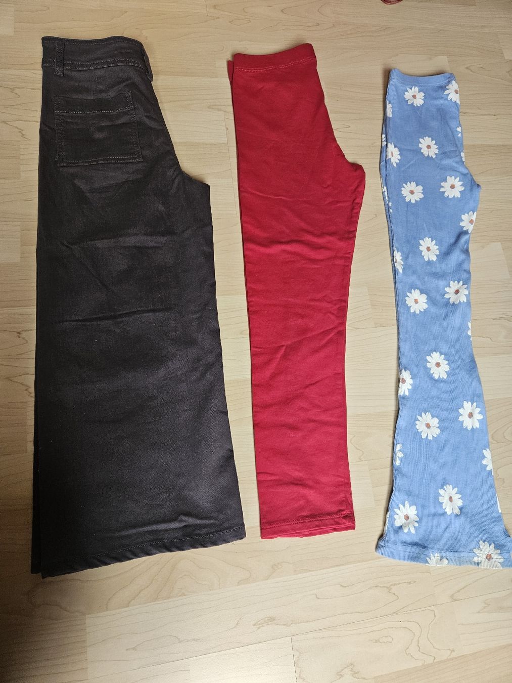 Kleiderpakete & -sets: 13-tlg Kleiderpaket Gr.134/140 – Gebraucht aus Oberkulm von Preneur 2