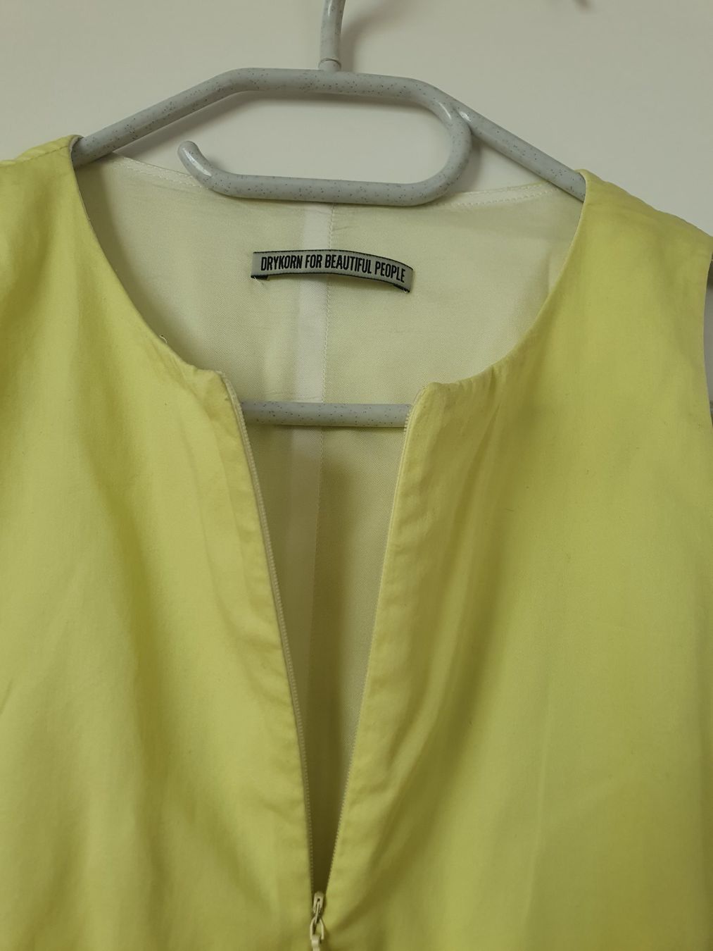 Kleider: Kleid Damen 100% Baumwolle Hellgelb Grösse 36 – Gebraucht aus Kloten von Hektor44 1