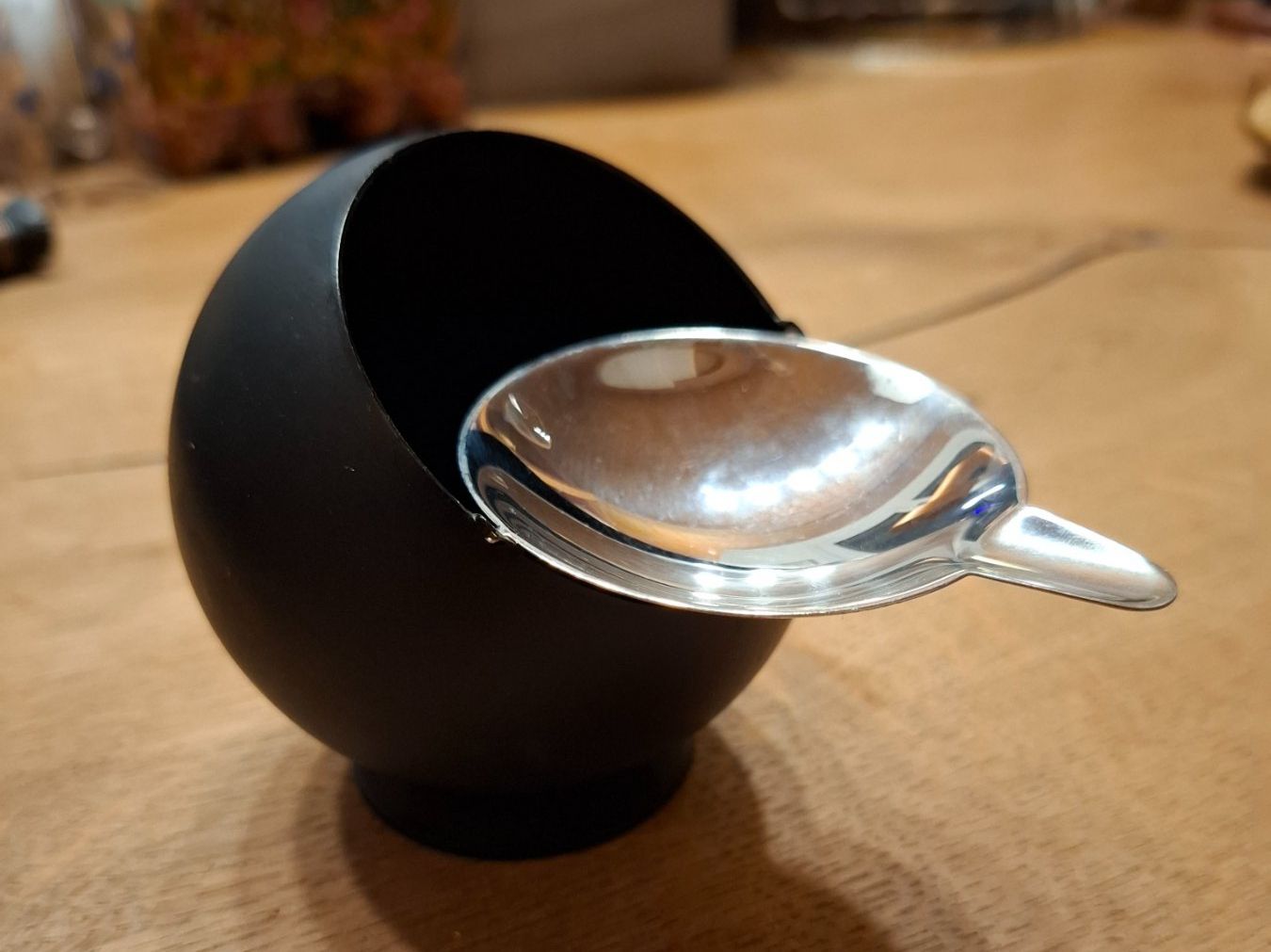 Portacenere: Space Age Quist Kugelascher / Aschenbecher in schwarz/silber – Usato da Schlieren venduto da Norauro 6