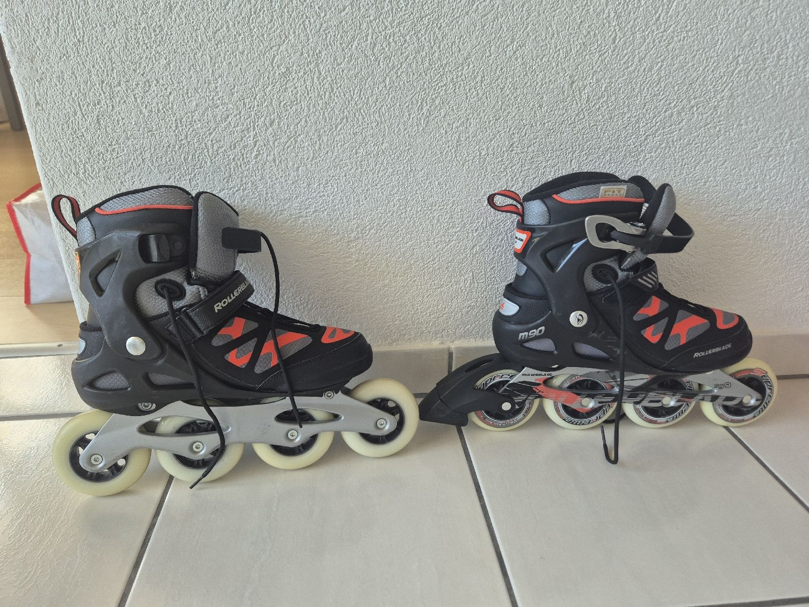 Pattini in linea & Pattini a rotelle: Rollerblades – Nuovo (secondo la descrizione) da Walkringen venduto da Levisticum
