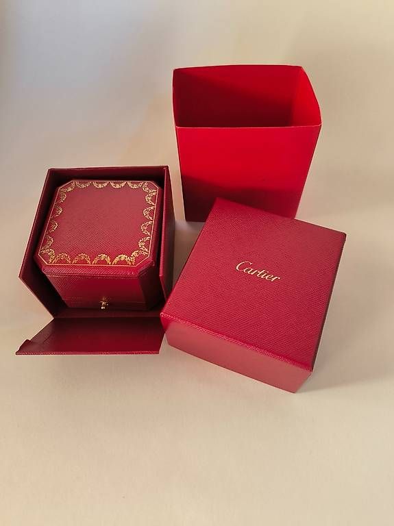 Colliers: Goldfarbene Halskette mit Schmuckbox – Neuf avec emballage d'origine à Mühlethal par KayCee247 2