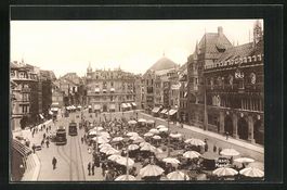 Basel, Markt mit Rathaus und Strassenbah