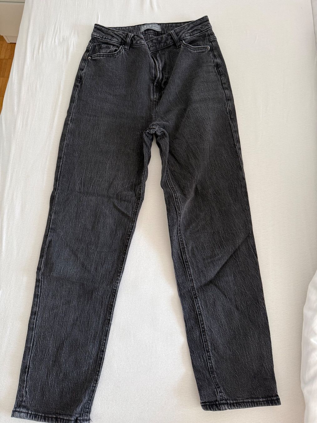 Primark Jeans: Damen Jeans schwarz Grösse 36 – Nuovo (secondo la descrizione) da Nänikon venduto da tob_g7dm