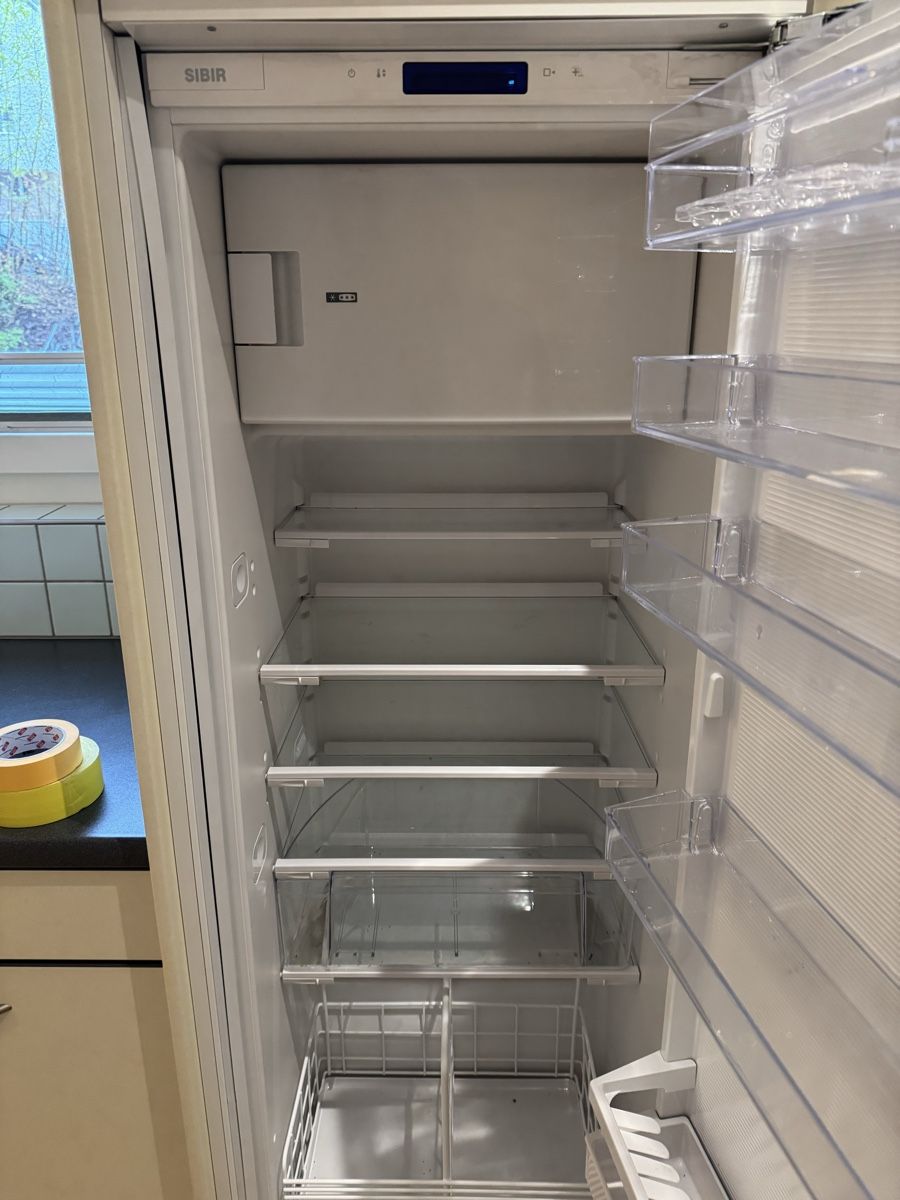 Frigoriferi: SIBIR Kühlschrank – Usato da Rupperswil venduto da Badem58 3