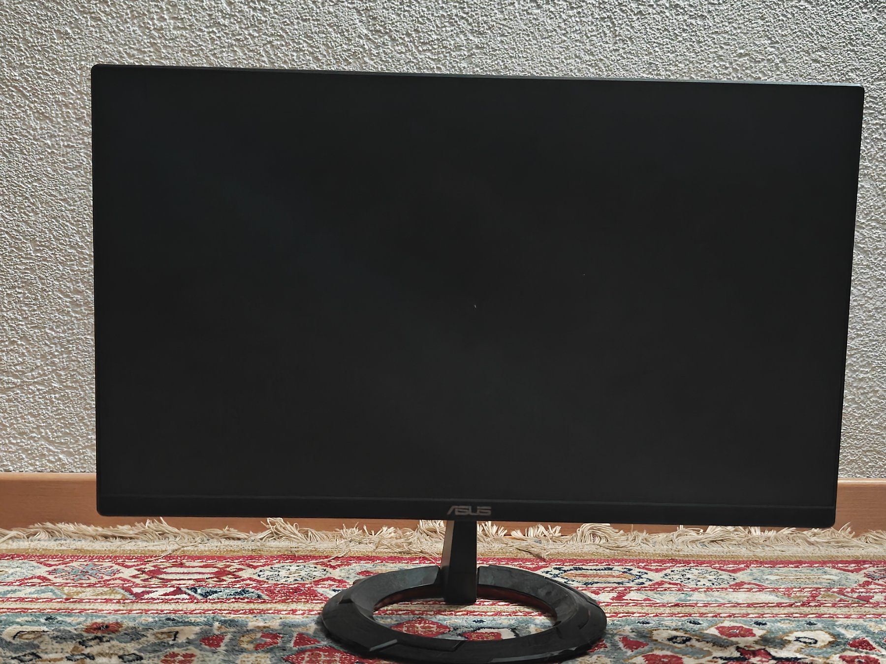 Medion PCs: Gaming Pc + clavier et souris et écran – Gebraucht aus Biel/Bienne von jo2_s9kl 7