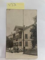 Ansichtskarte Haus mit Personen und Fahrrad Zuerich, alt