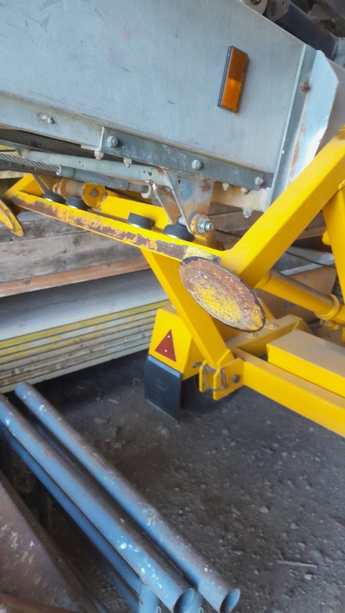 Toutes les machines: Ziegel-/Möbellift – D'occasion à Grüningen par Bud_Spencer29 1