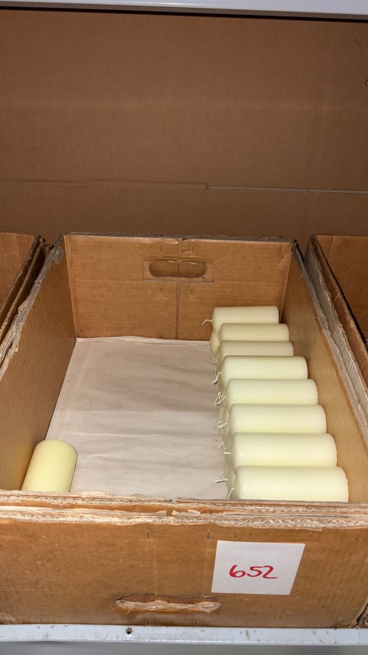 Kerzen: 652 Posten Kerzen aus Liquidation – Neu (gemäss Beschreibung) aus Derendingen von Meisterstuecke