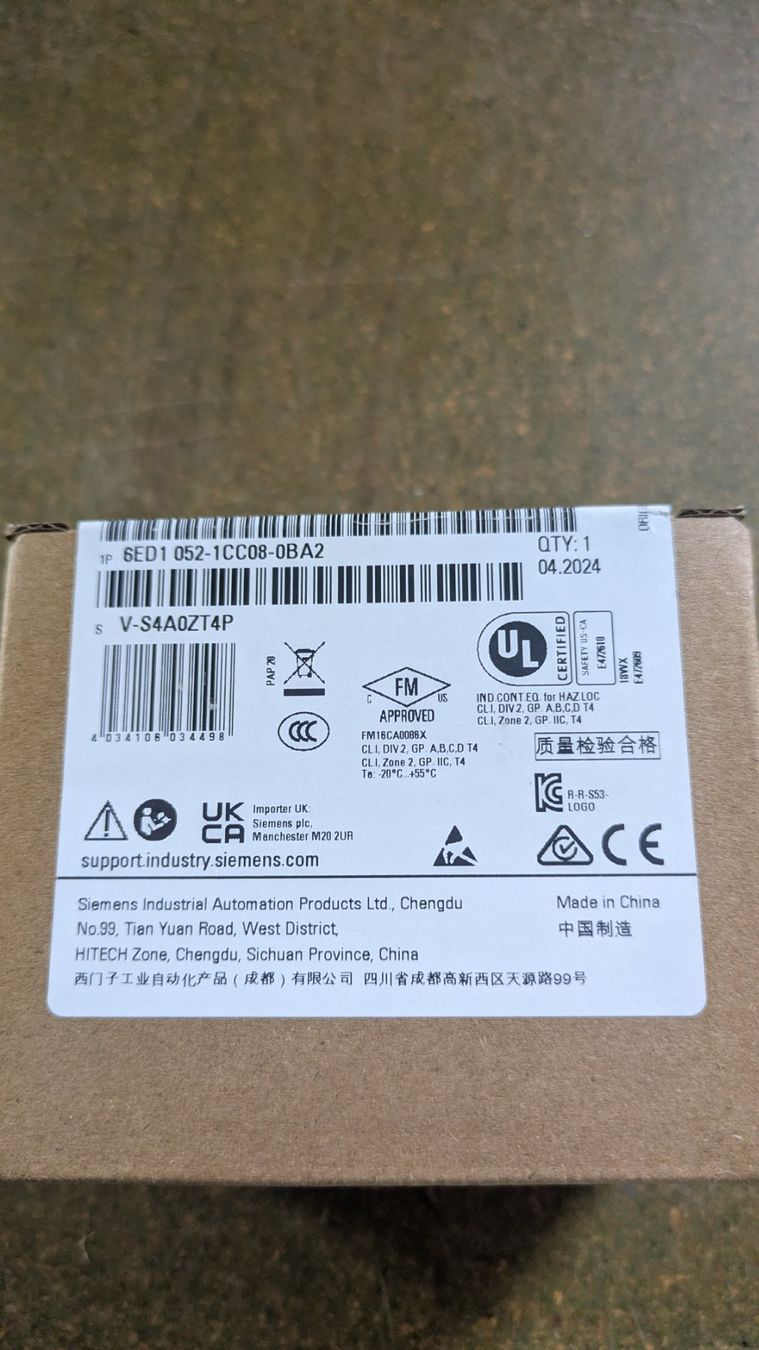 Siemens Componenti elettronici: Siemens LOGO! 24 CE      6ED1052-1CC08-0BA2 – Nuovo e nell'imballaggio originale da Lotzwil venduto da Kape 2