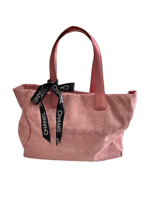 Chanel Borse: Chanel Travel Shopper – Usato da Arlesheim venduto da cocoandco