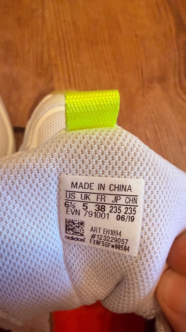 Adidas Scarpe da donna: Adidas Magmur Runner "Crystal White Neon" – Nuovo (secondo la descrizione) da Wollerau venduto da Shaktidream 4