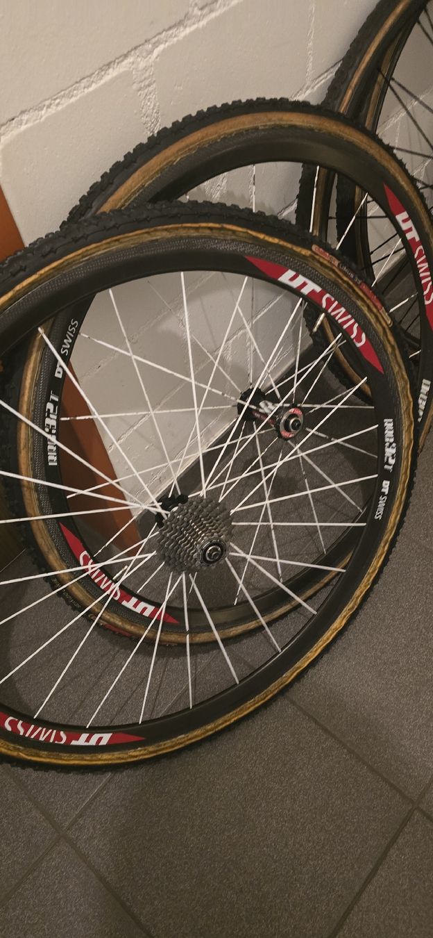 Felgen: Velo Felgen carbon tubular – Gebraucht aus Weiningen ZH von ped_fbx2 2