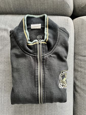 Lacoste Jäckchen