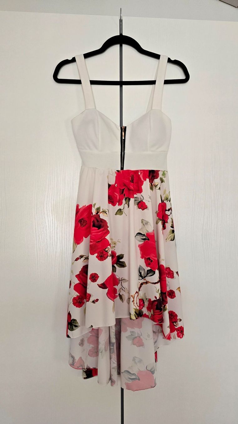 Robes: Sommerkleid, Grösse S – D'occasion à Mägenwil par tam_2wvd