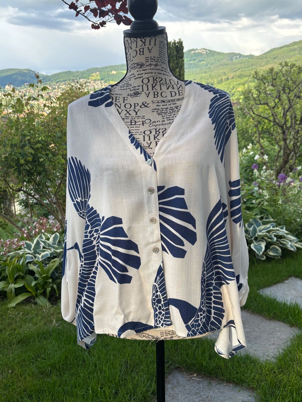 Camicette: Bluse Oversize M – Usato da Pfeffingen venduto da Dimitri1985 2