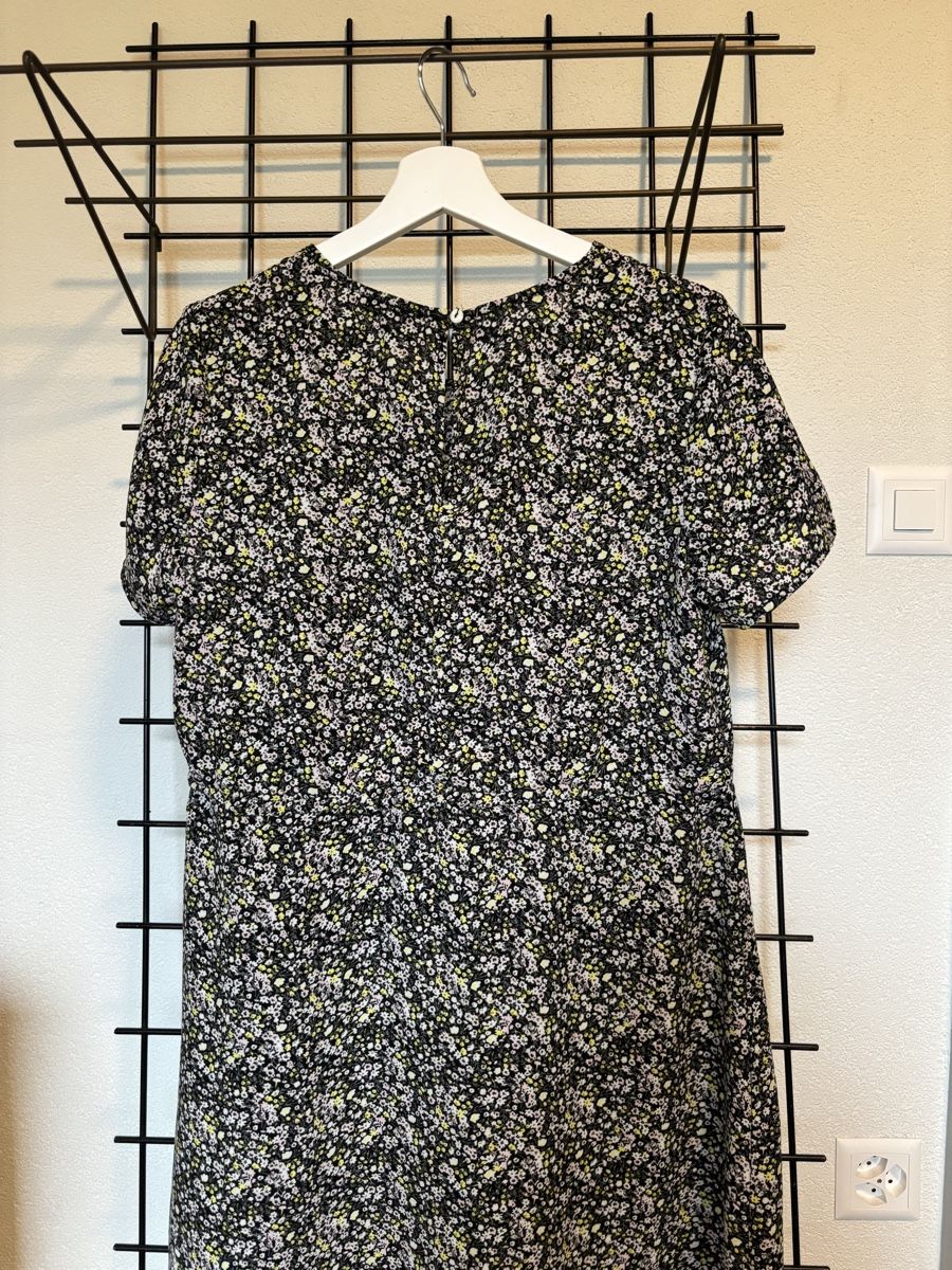 Only Vestiti: Sommerliches Blumenkleid von Only, Gr. 38 – Usato da urnäsch venduto da sar_td5y 2