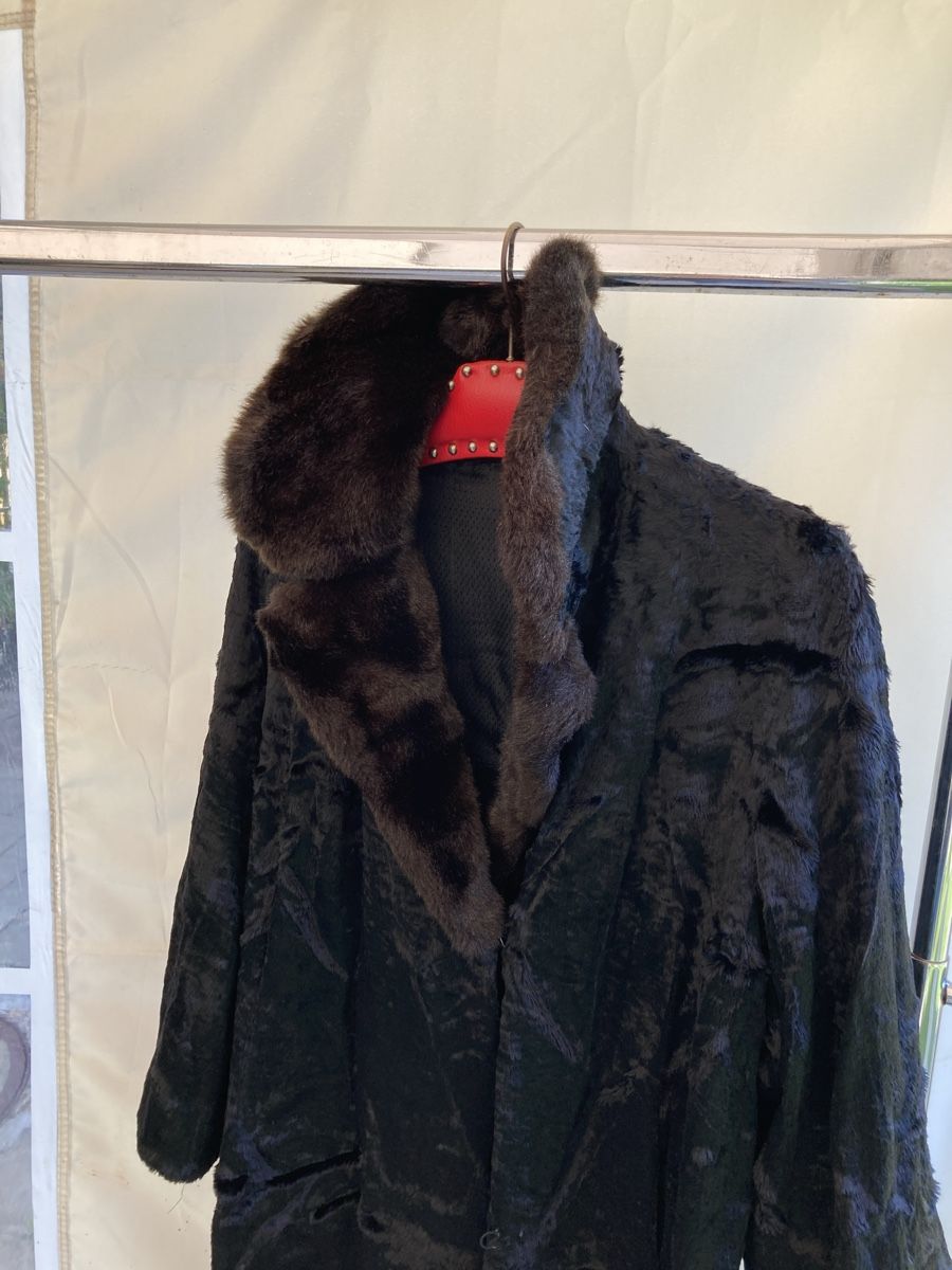 Cappotti: Mantel schwarz – Usato da Schlieren venduto da Flower5 5