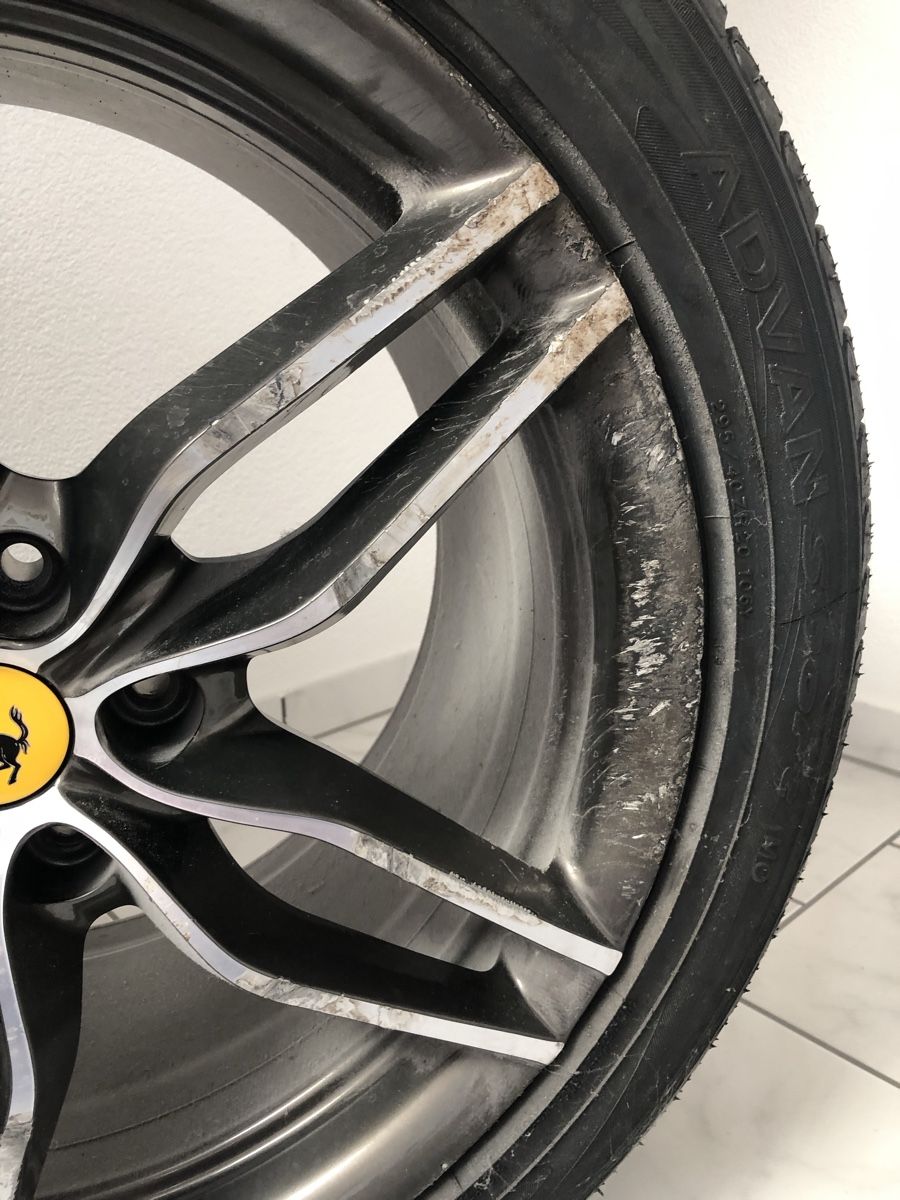 Ferrari Felgen: Originale Ferrari FF Felge  – Defekt aus Emmenbrücke von ram_66mb 1