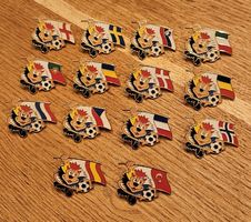 Pin's UEFA 1998 collector